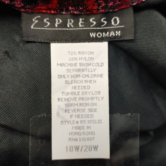 Espresso Women's Red/Black Side Slit Long Sleeve Heart Pattern Bttn Down Top 18W - Picture 3 of 3